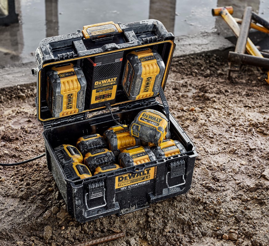 TOUGHSYSTEM 2.0 DEWALT platforma kofera-1